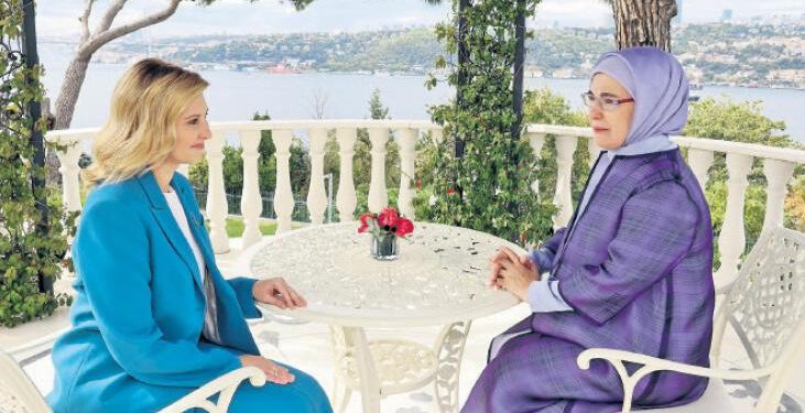 Emine Erdoğan, Zelenska’yı İstanbul’da ağırladı