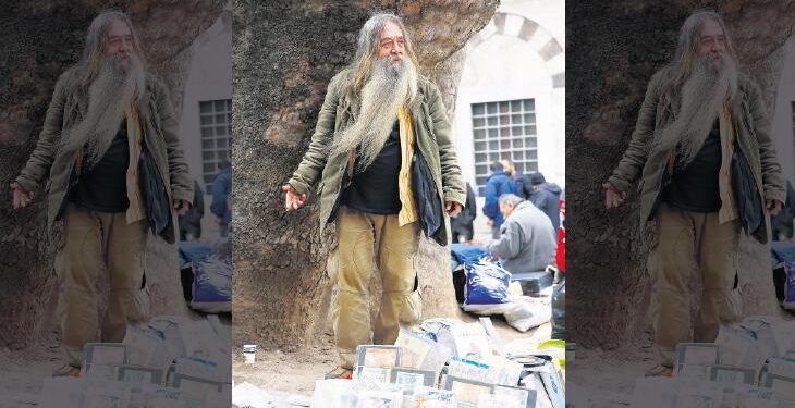 58 yıldır altından ayrılmadığı çınar ağacına adı verildi