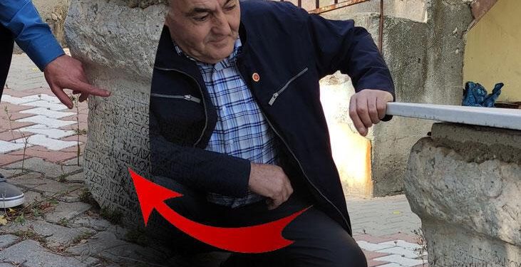 Bahçesini sürerken ortaya çıktı! Sırrı şaşkına çevirdi