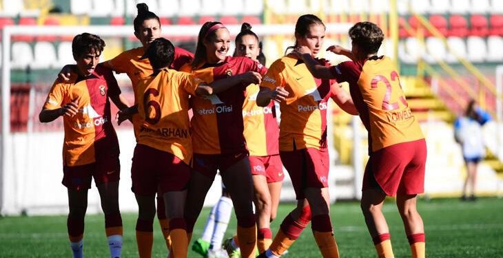 Galatasaray deplasmanda Fenerbahçe’yi 3-2 mağlup etti