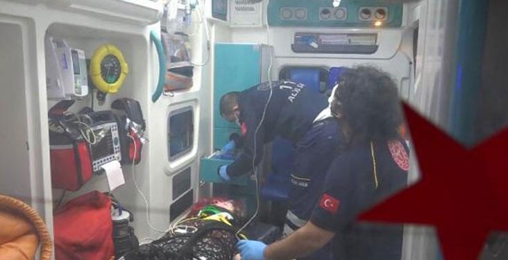Oğluyla tartışırken terastan düştü iddiası! Ekipler sokakta kanlar içinde buldu