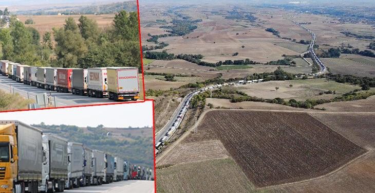 Sınırda 37 kilometrelik çile! ‘İnsanlıktan çıktı, tuvaletimizi bile yapamıyoruz’