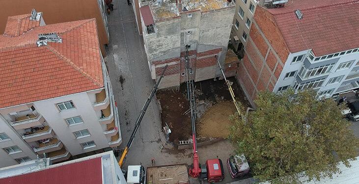 Sinop’ta temeli kayan 5 katlı bina için tahliye kararı