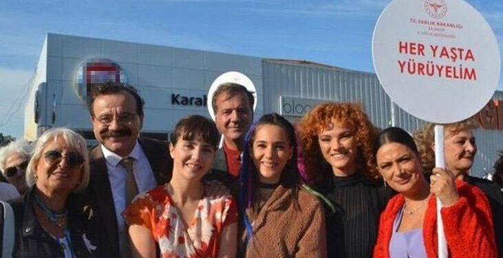 ‘Üç Kız Kardeş’ oyuncuları farkındalık için yürüdü
