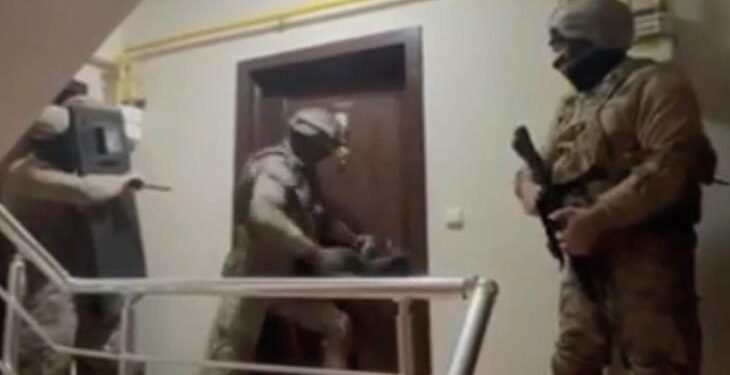 Yurt dışında eğitim alıp, eylem yapmak Türkiye’ye gelen terörist yakalandı